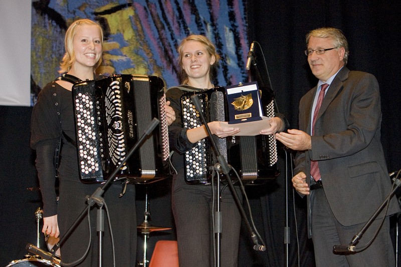 CAT. E 3 premio LIVE BERGER BREKKE AND IDA LOVLI HILDE_2448.jpg